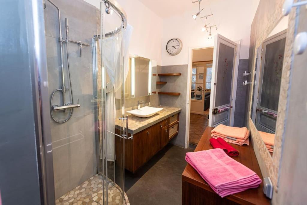 Anna-Maria : Grand Appartement 10 Personnes+Parking Prive -Actif+ Location- Marsylia Zewnętrze zdjęcie